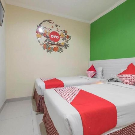 Collection O 91714 Hotel Alden Makassar Exterior foto